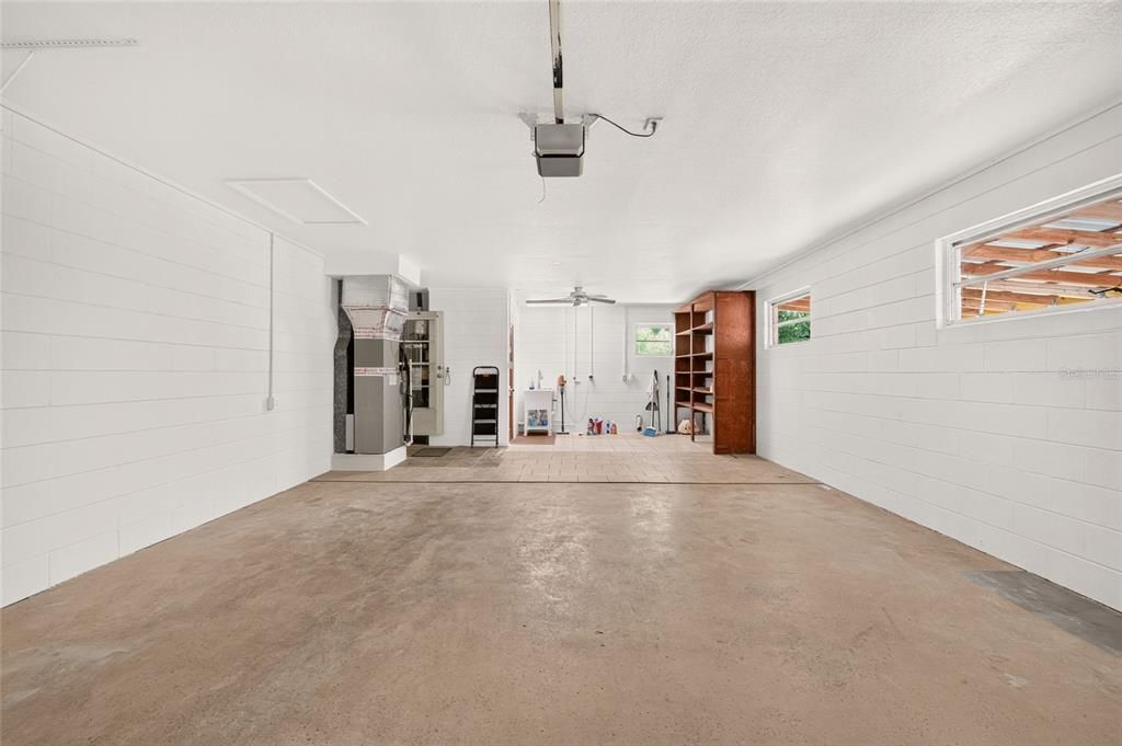 For Sale: $305,000 (2 beds, 2 baths, 1350 Square Feet)