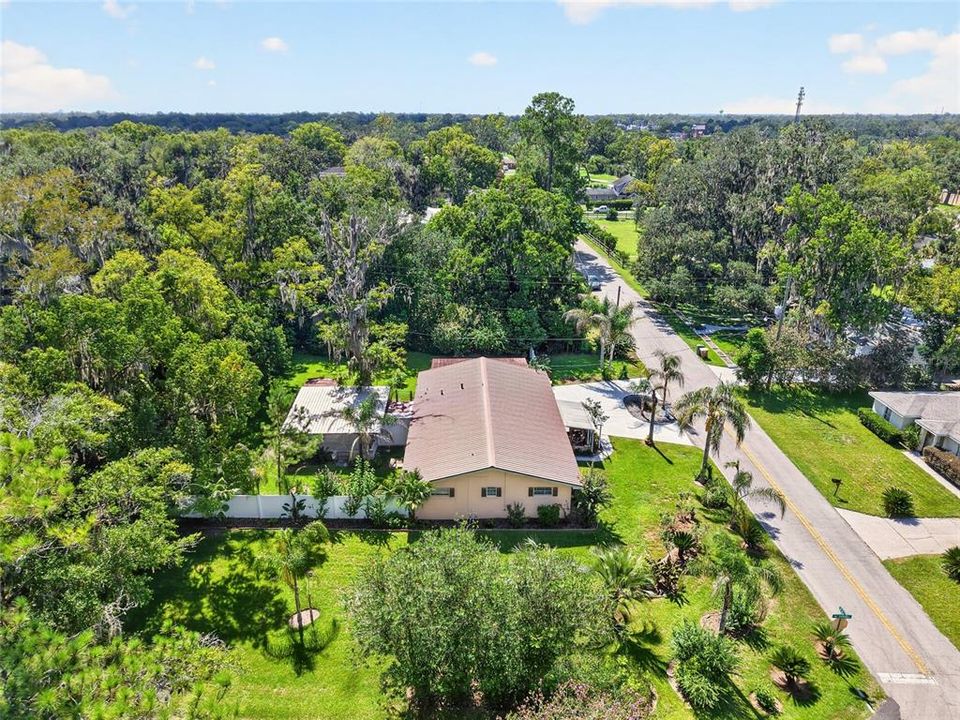 For Sale: $305,000 (2 beds, 2 baths, 1350 Square Feet)