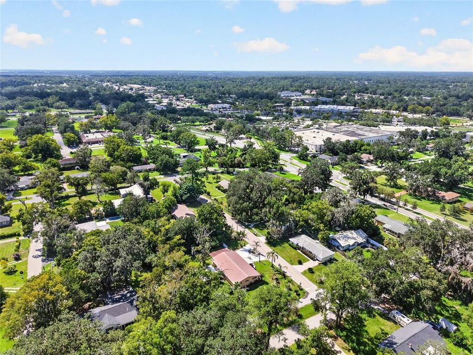 For Sale: $305,000 (2 beds, 2 baths, 1350 Square Feet)