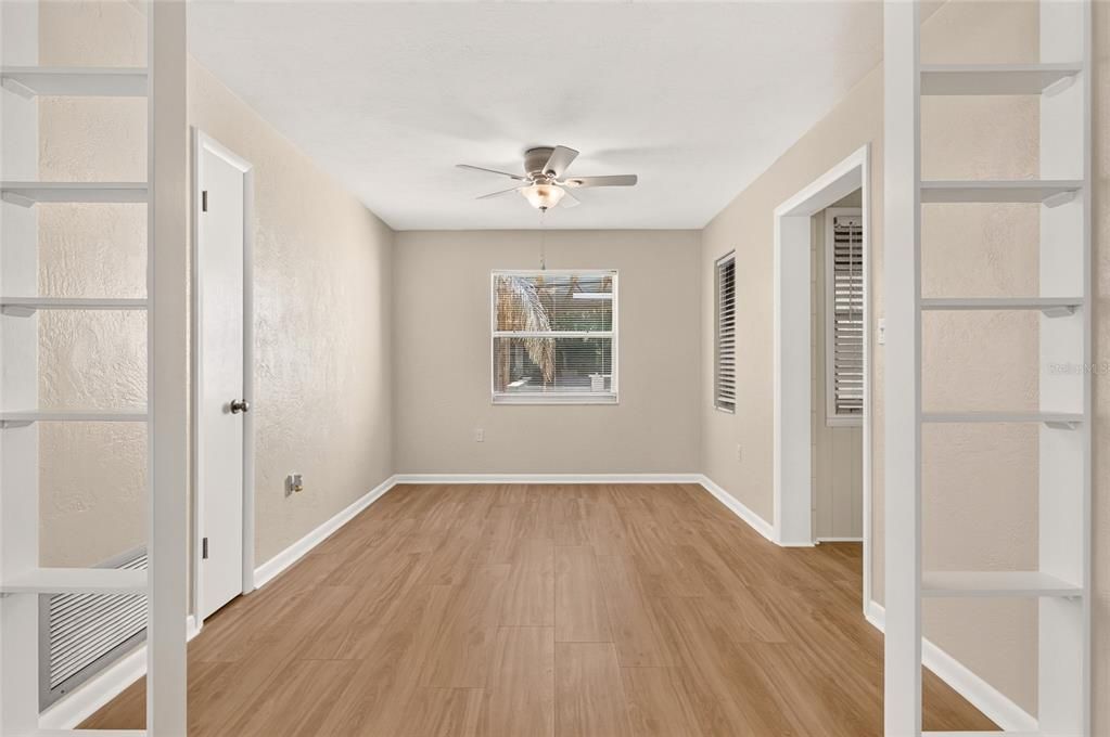 For Sale: $305,000 (2 beds, 2 baths, 1350 Square Feet)