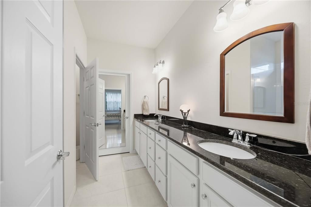 For Sale: $539,000 (2 beds, 2 baths, 1675 Square Feet)