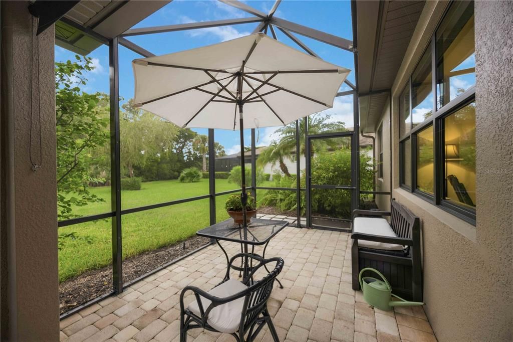 For Sale: $539,000 (2 beds, 2 baths, 1675 Square Feet)