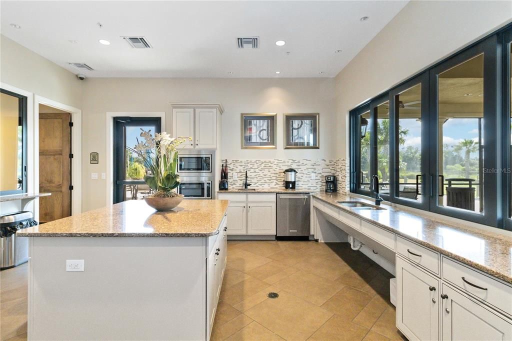 For Sale: $539,000 (2 beds, 2 baths, 1675 Square Feet)