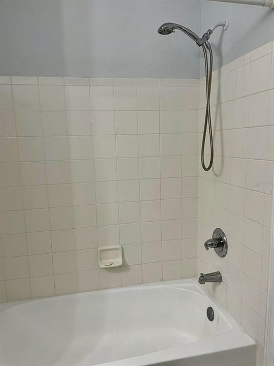 На продажу: $219,900 (2 спален, 2 ванн, 1048 Квадратных фут)