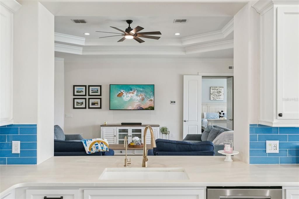 For Sale: $975,000 (5 beds, 4 baths, 4566 Square Feet)