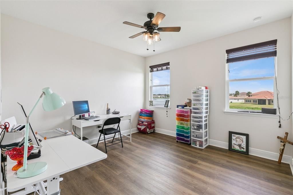 For Sale: $975,000 (5 beds, 4 baths, 4566 Square Feet)