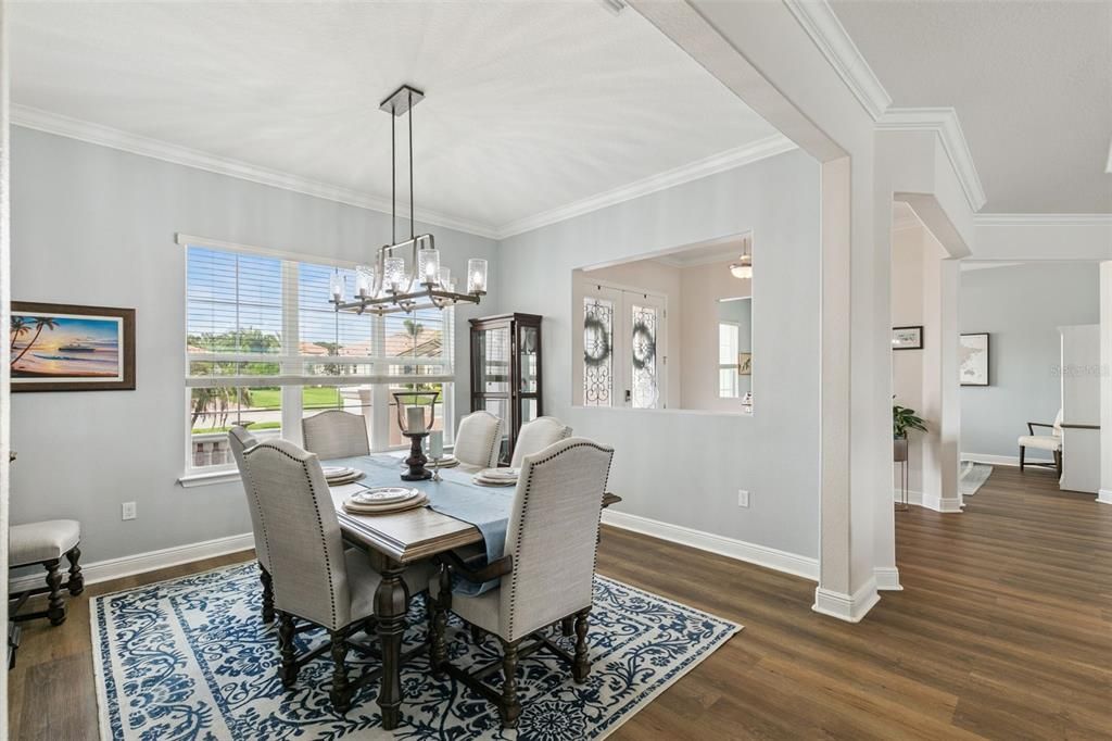 For Sale: $975,000 (5 beds, 4 baths, 4566 Square Feet)