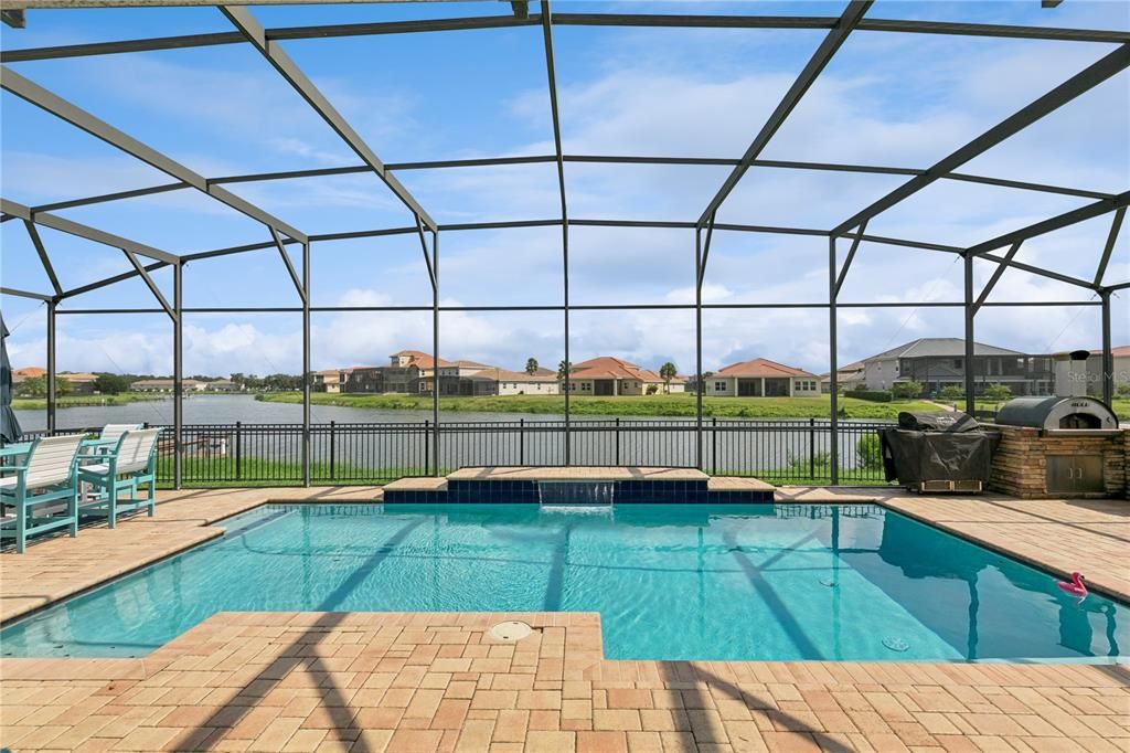For Sale: $975,000 (5 beds, 4 baths, 4566 Square Feet)