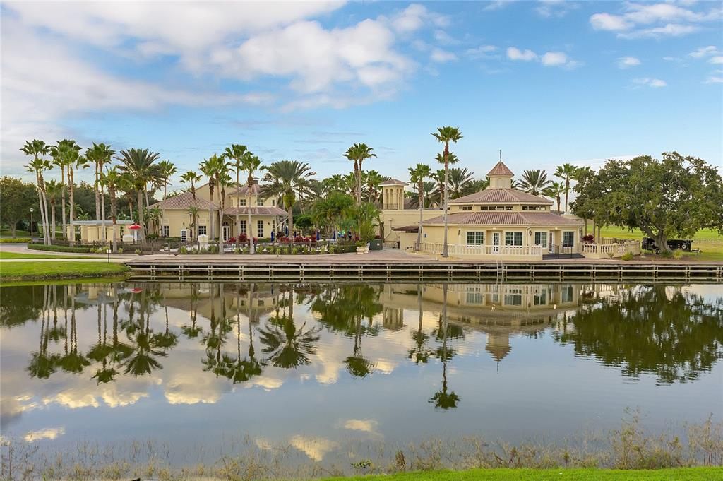 For Sale: $975,000 (5 beds, 4 baths, 4566 Square Feet)