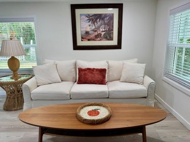 For Rent: $2,250 (2 beds, 2 baths, 900 Square Feet)
