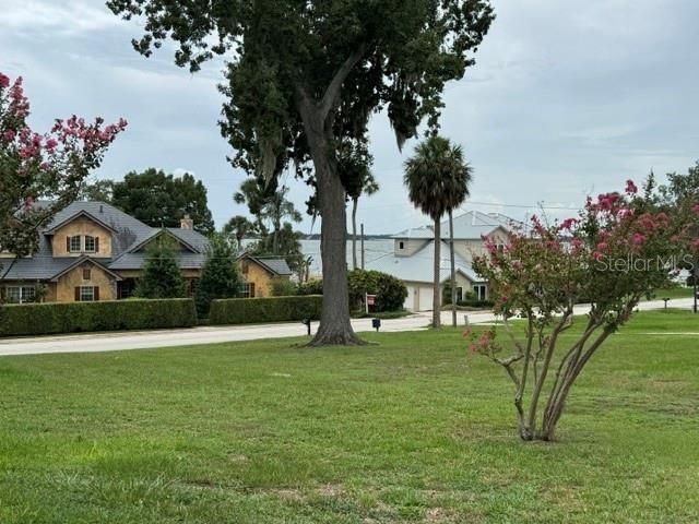 For Rent: $2,250 (2 beds, 2 baths, 900 Square Feet)