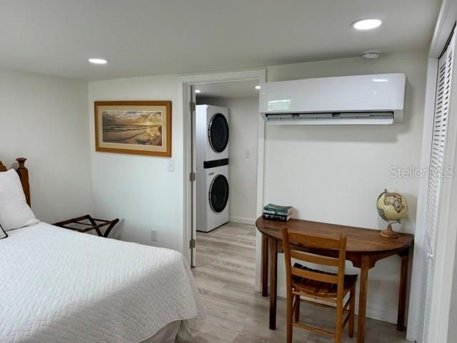 For Rent: $2,250 (2 beds, 2 baths, 900 Square Feet)