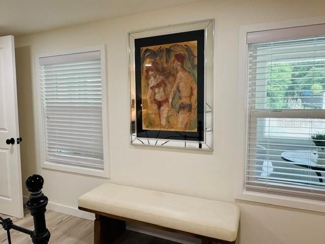 For Rent: $2,250 (2 beds, 2 baths, 900 Square Feet)
