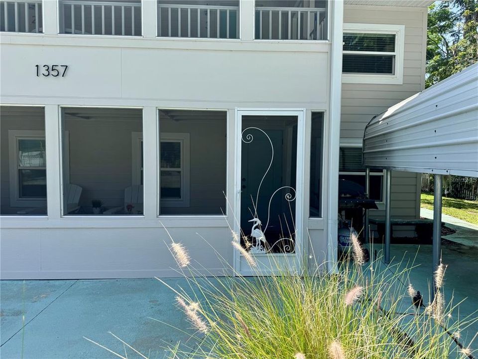 For Rent: $2,250 (2 beds, 2 baths, 900 Square Feet)