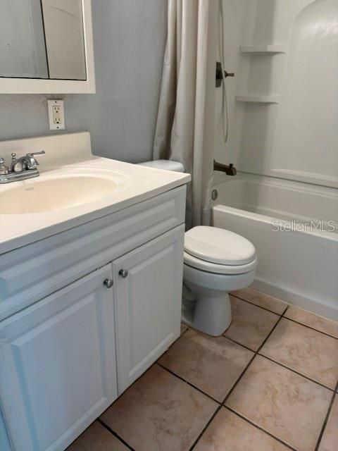For Sale: $179,900 (2 beds, 1 baths, 900 Square Feet)