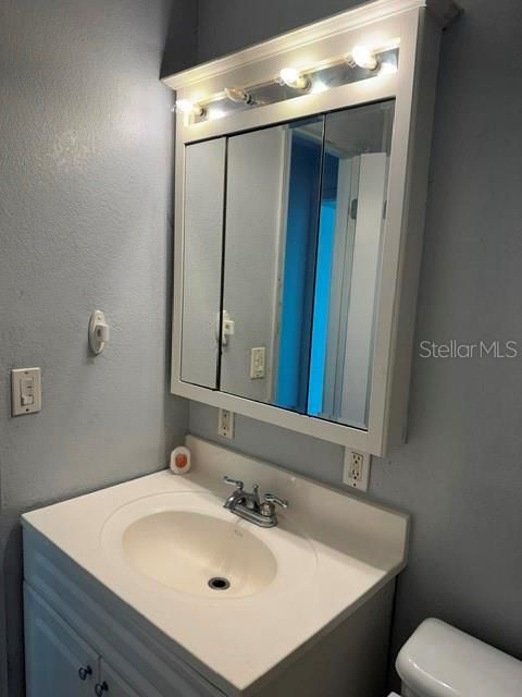 For Sale: $179,900 (2 beds, 1 baths, 900 Square Feet)