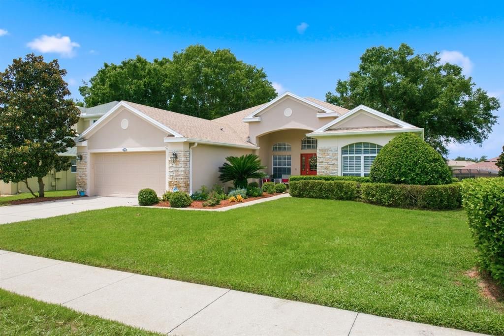 Active With Contract: $465,000 (3 beds, 3 baths, 2262 Square Feet)
