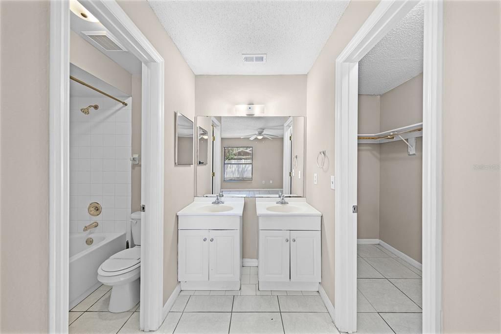 For Rent: $1,575 (2 beds, 2 baths, 1024 Square Feet)