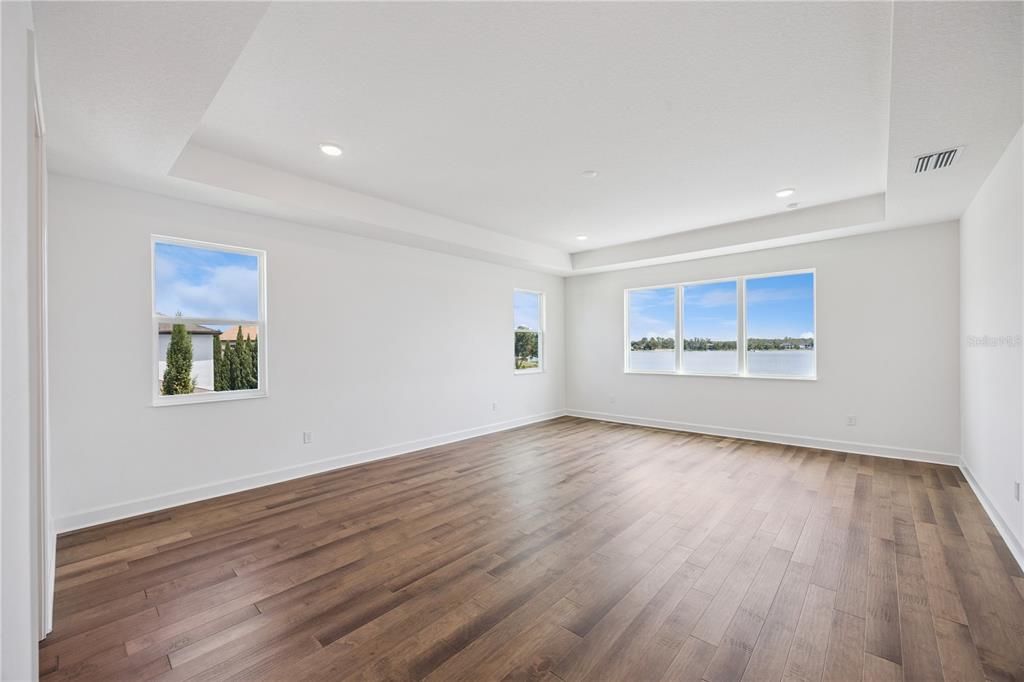 For Sale: $2,985,000 (6 beds, 6 baths, 6442 Square Feet)