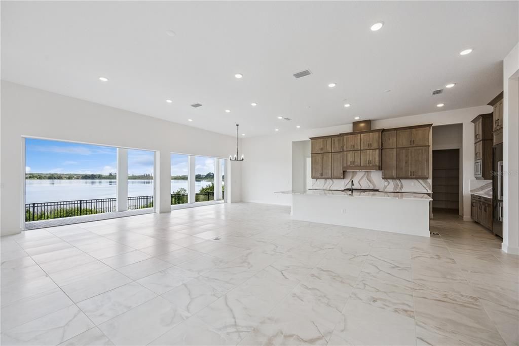 For Sale: $2,985,000 (6 beds, 6 baths, 6442 Square Feet)