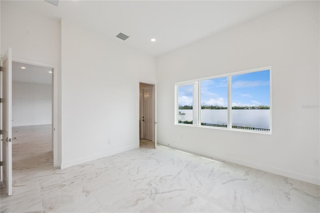 For Sale: $2,985,000 (6 beds, 6 baths, 6442 Square Feet)