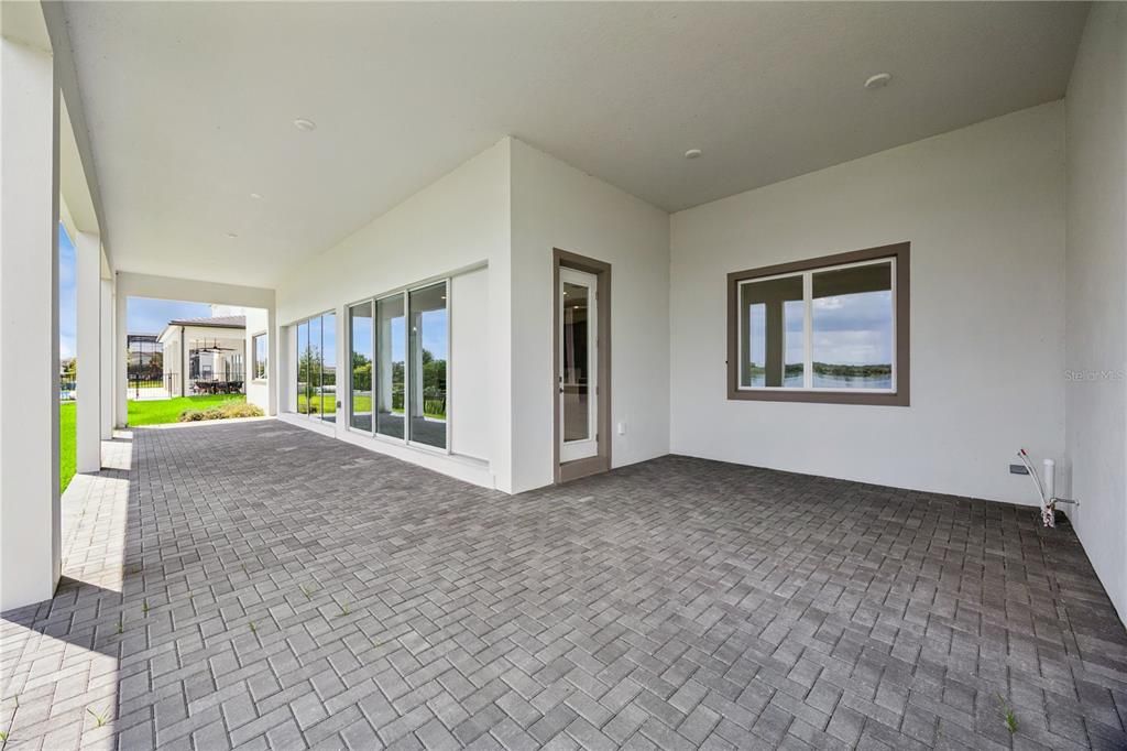 For Sale: $2,985,000 (6 beds, 6 baths, 6442 Square Feet)