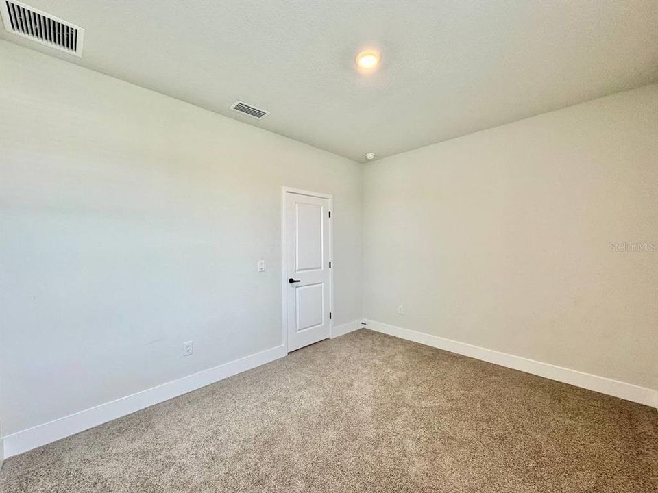 For Rent: $3,200 (4 beds, 3 baths, 2768 Square Feet)