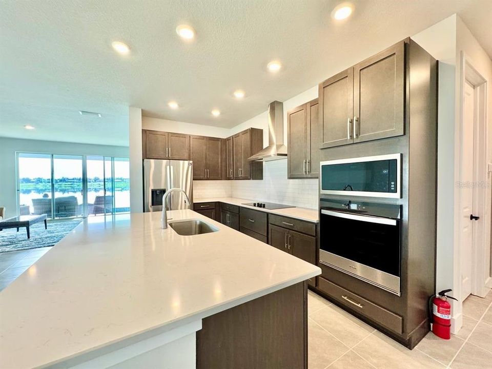 For Rent: $3,200 (4 beds, 3 baths, 2768 Square Feet)