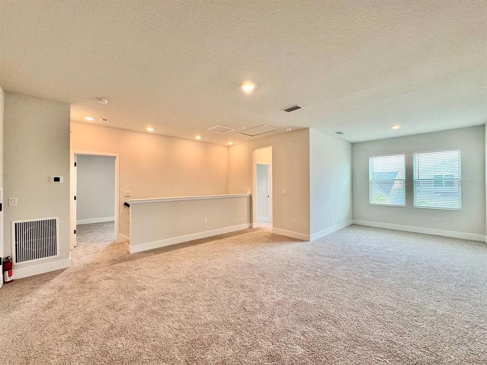 For Rent: $3,200 (4 beds, 3 baths, 2768 Square Feet)