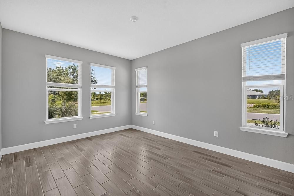 На продажу: $639,999 (5 спален, 4 ванн, 3422 Квадратных фут)