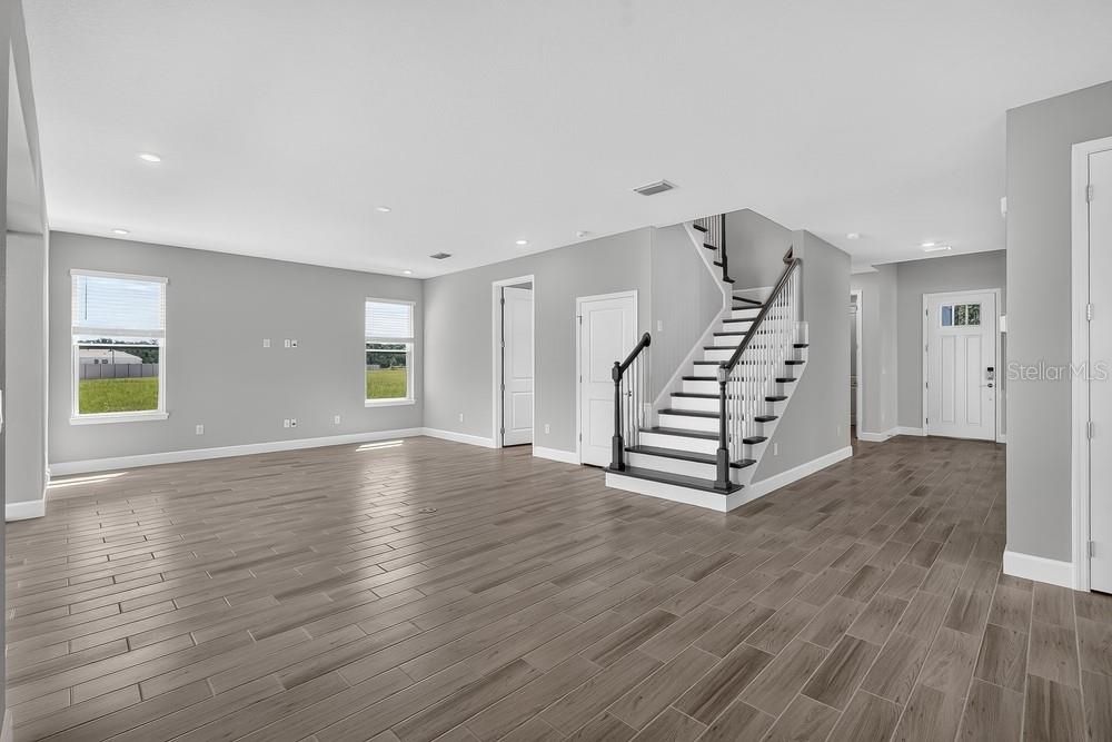 На продажу: $639,999 (5 спален, 4 ванн, 3422 Квадратных фут)