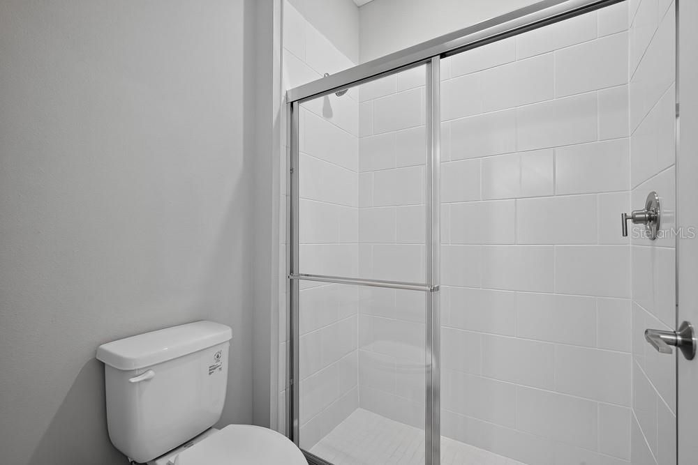 На продажу: $639,999 (5 спален, 4 ванн, 3422 Квадратных фут)