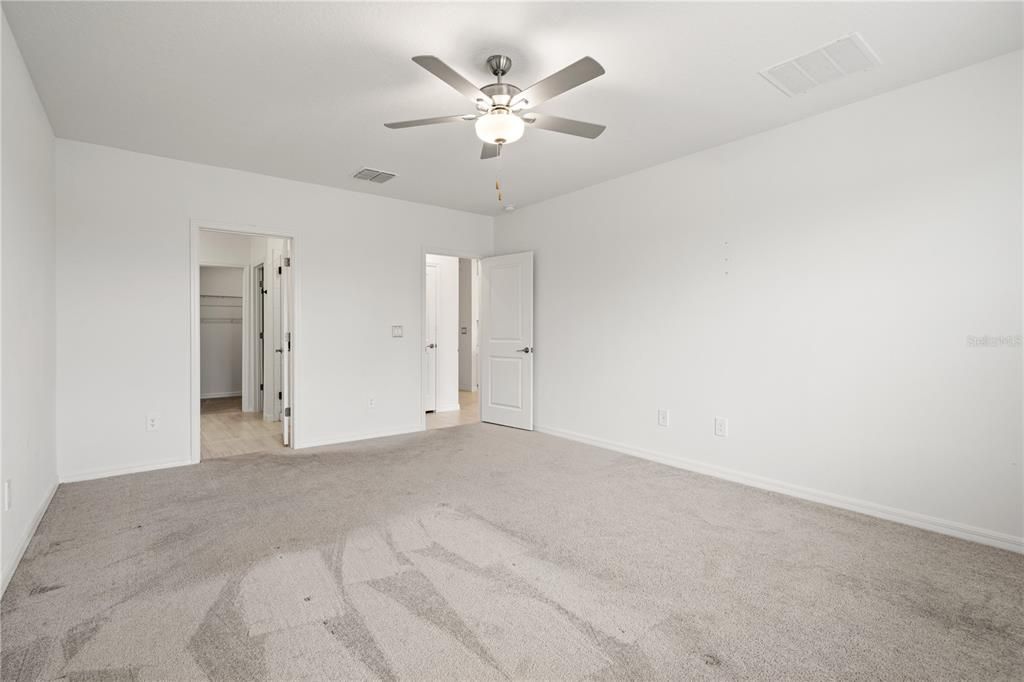 For Rent: $3,300 (6 beds, 3 baths, 3326 Square Feet)