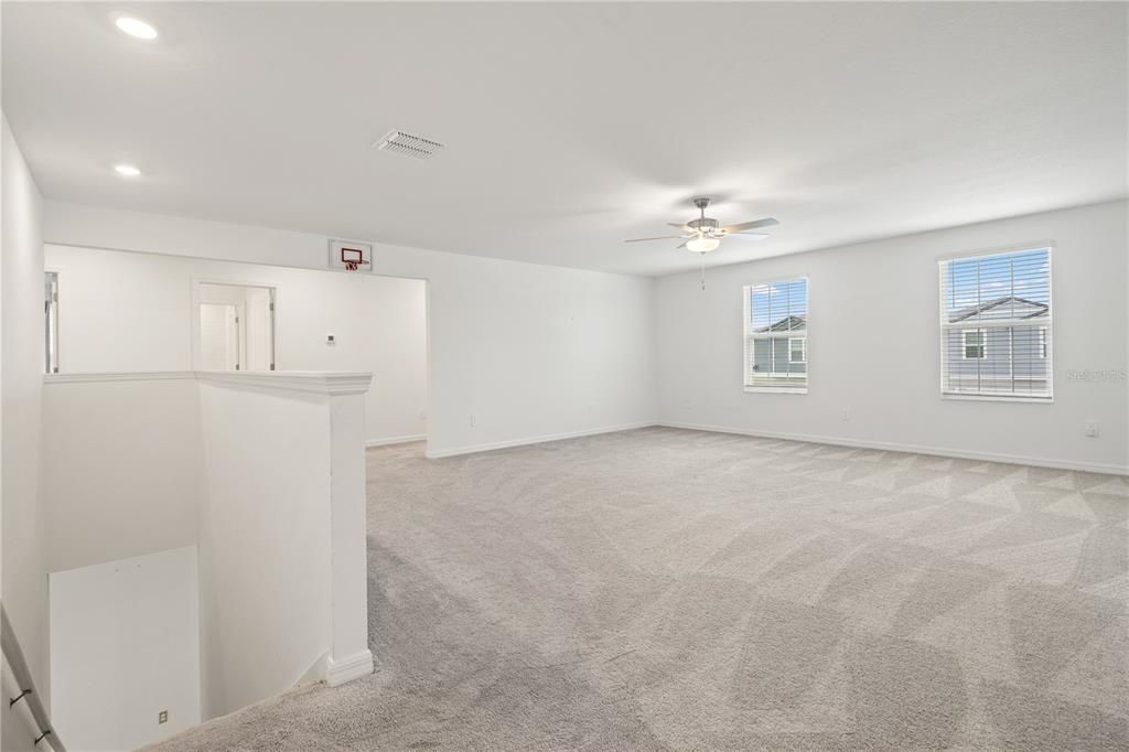 For Rent: $3,300 (6 beds, 3 baths, 3326 Square Feet)