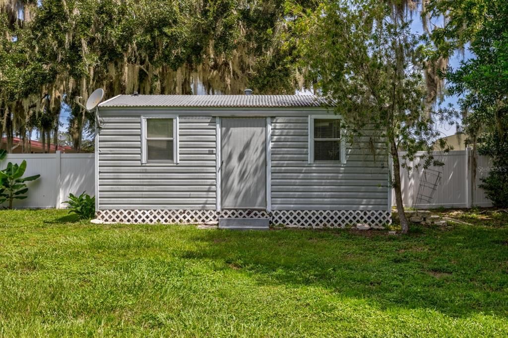 For Sale: $165,000 (3 beds, 2 baths, 1188 Square Feet)