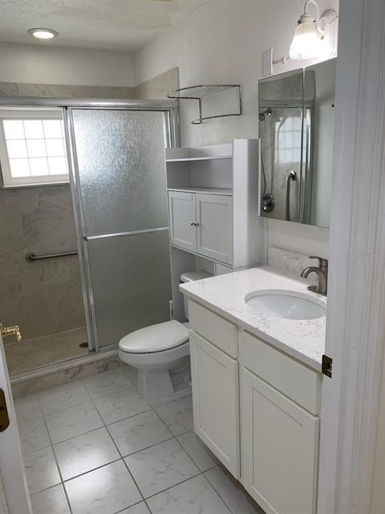 For Rent: $1,800 (2 beds, 1 baths, 700 Square Feet)
