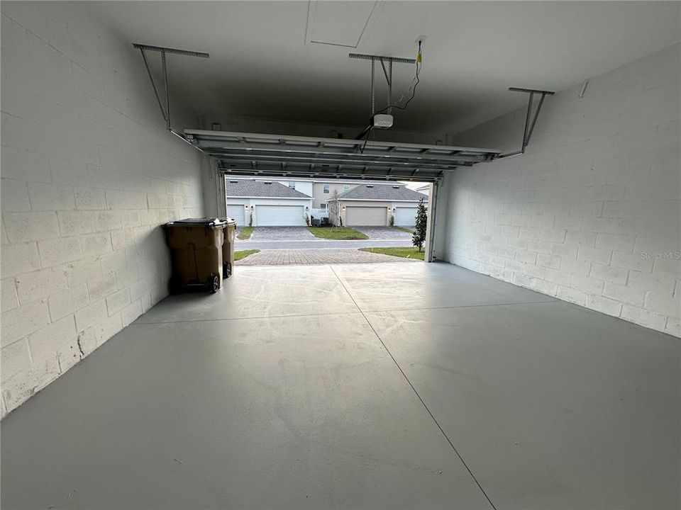For Rent: $2,500 (4 beds, 2 baths, 2000 Square Feet)