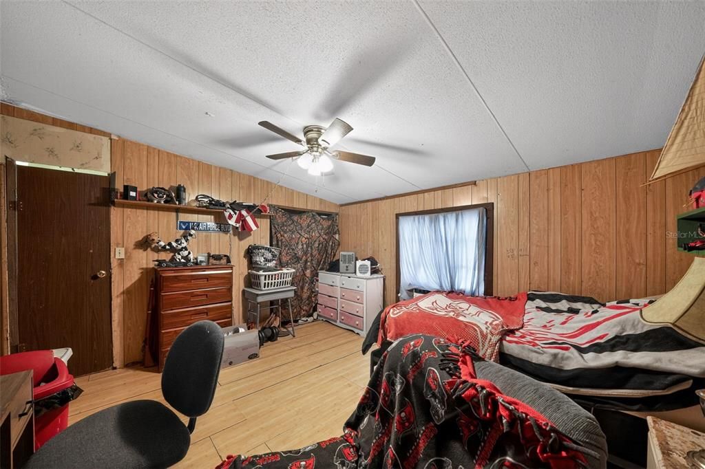 For Sale: $245,000 (3 beds, 2 baths, 1782 Square Feet)