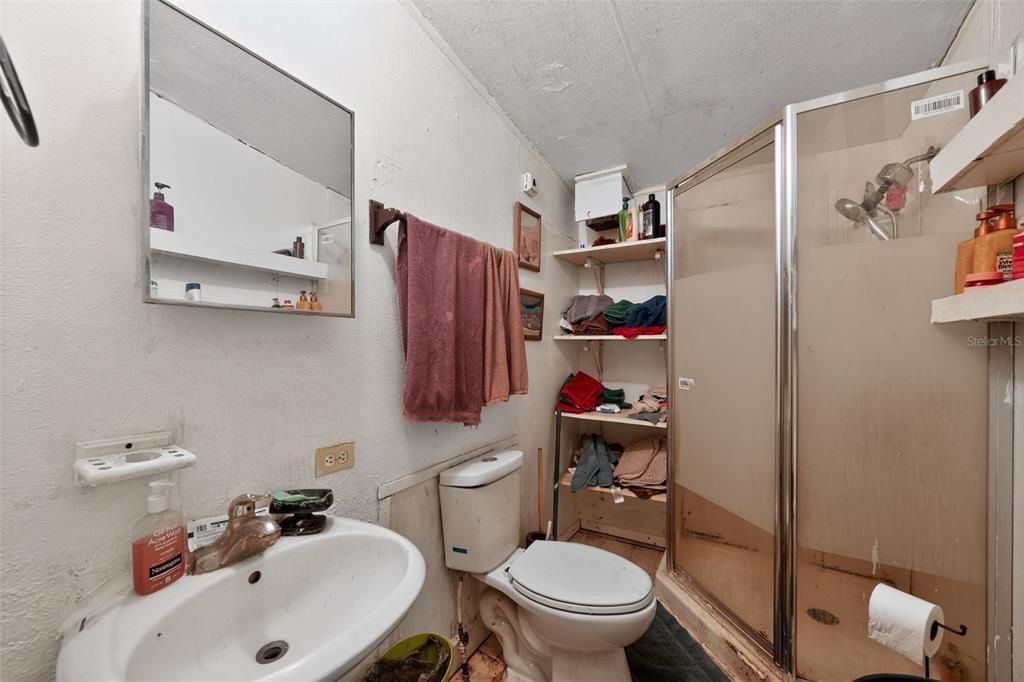 For Sale: $245,000 (3 beds, 2 baths, 1782 Square Feet)