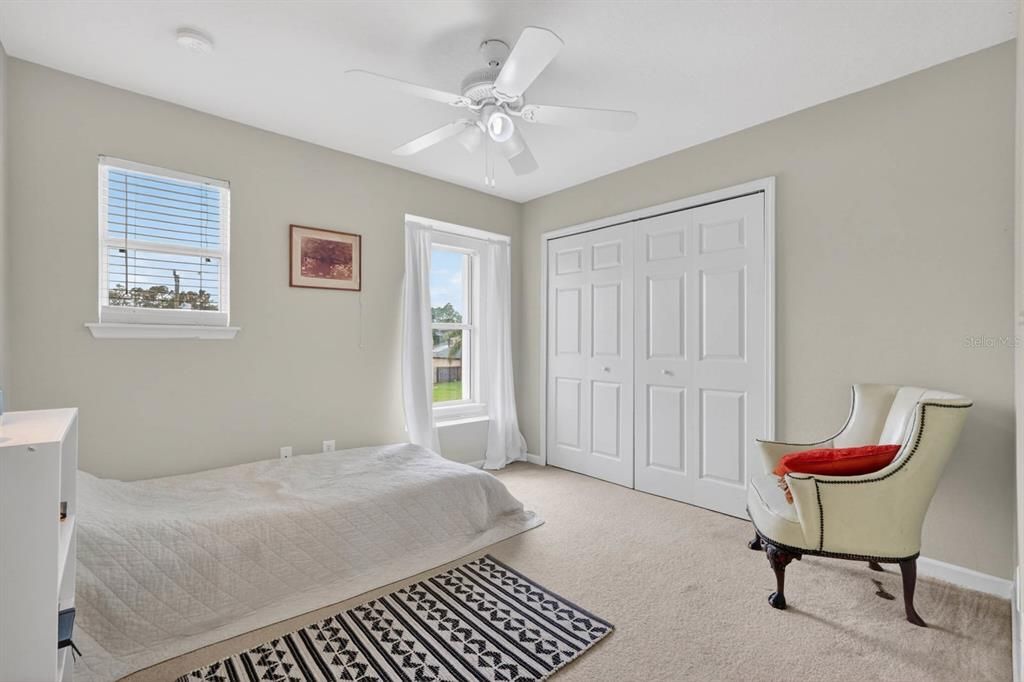 For Sale: $525,000 (5 beds, 2 baths, 2880 Square Feet)