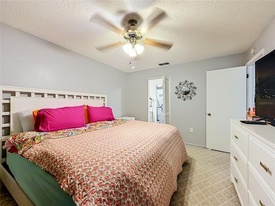 En Venta: $140,000 (2 camas, 2 baños, 942 Pies cuadrados)