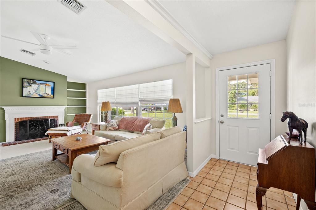 For Sale: $399,000 (3 beds, 2 baths, 1782 Square Feet)