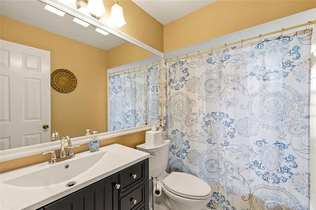 For Sale: $399,000 (3 beds, 2 baths, 1782 Square Feet)