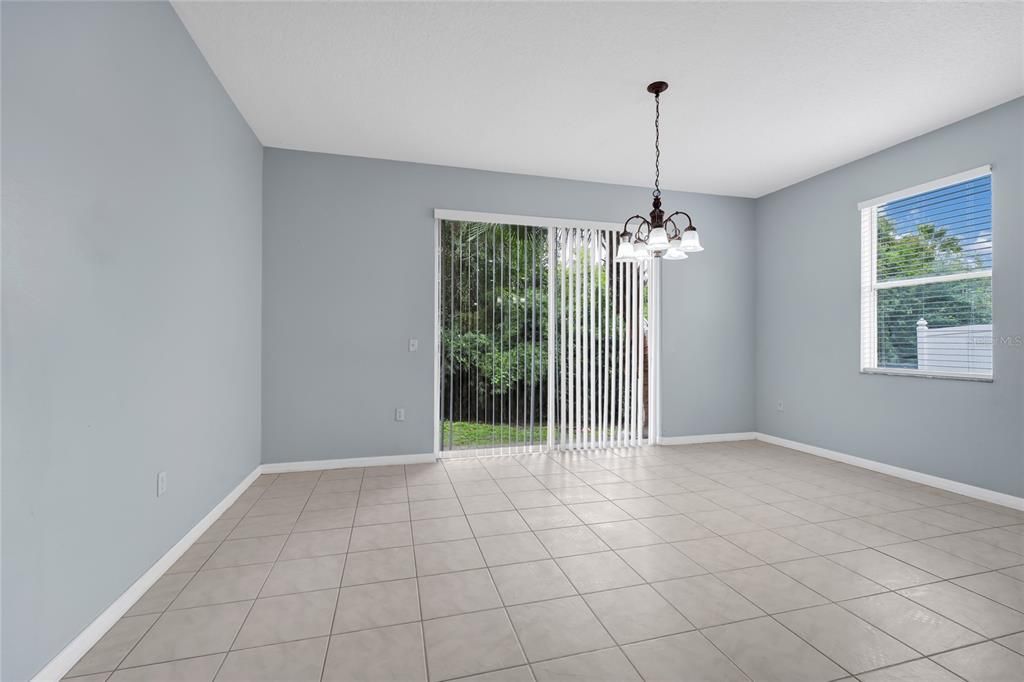 For Sale: $298,000 (3 beds, 2 baths, 1595 Square Feet)