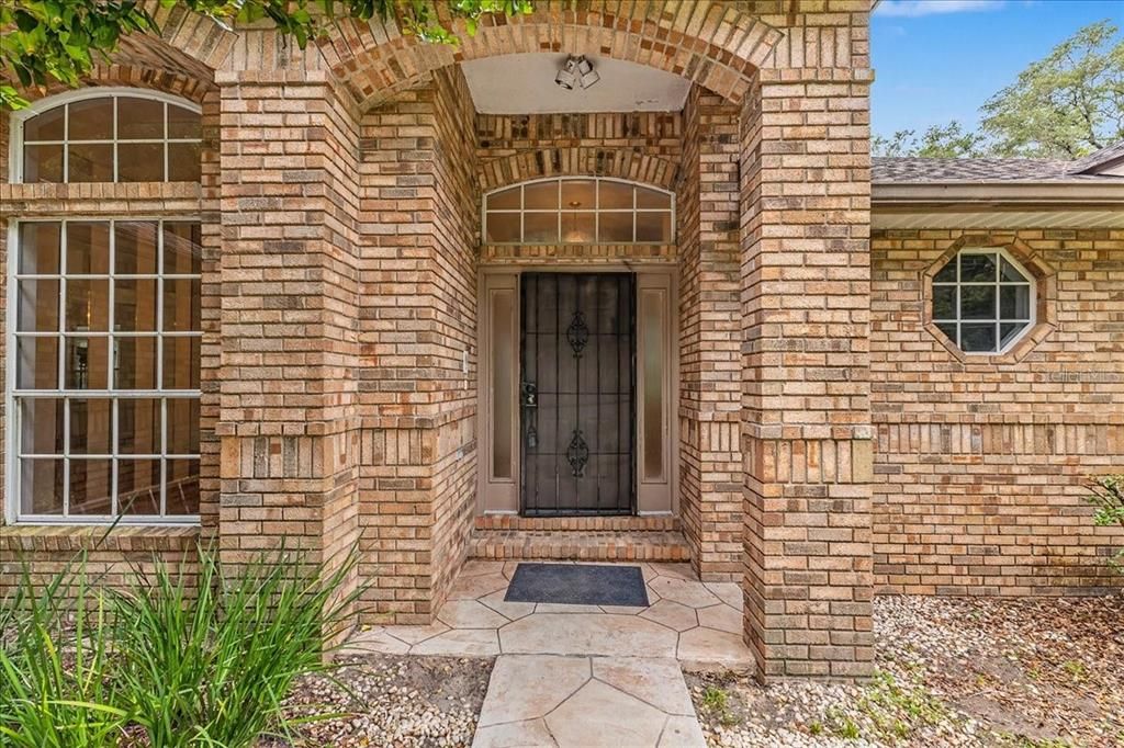En Venta: $449,000 (3 camas, 2 baños, 2068 Pies cuadrados)