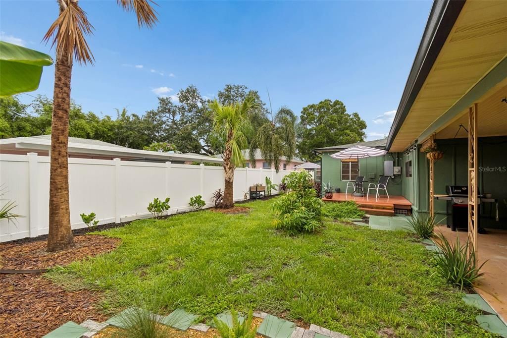 Activo con contrato: $365,000 (3 camas, 1 baños, 1080 Pies cuadrados)