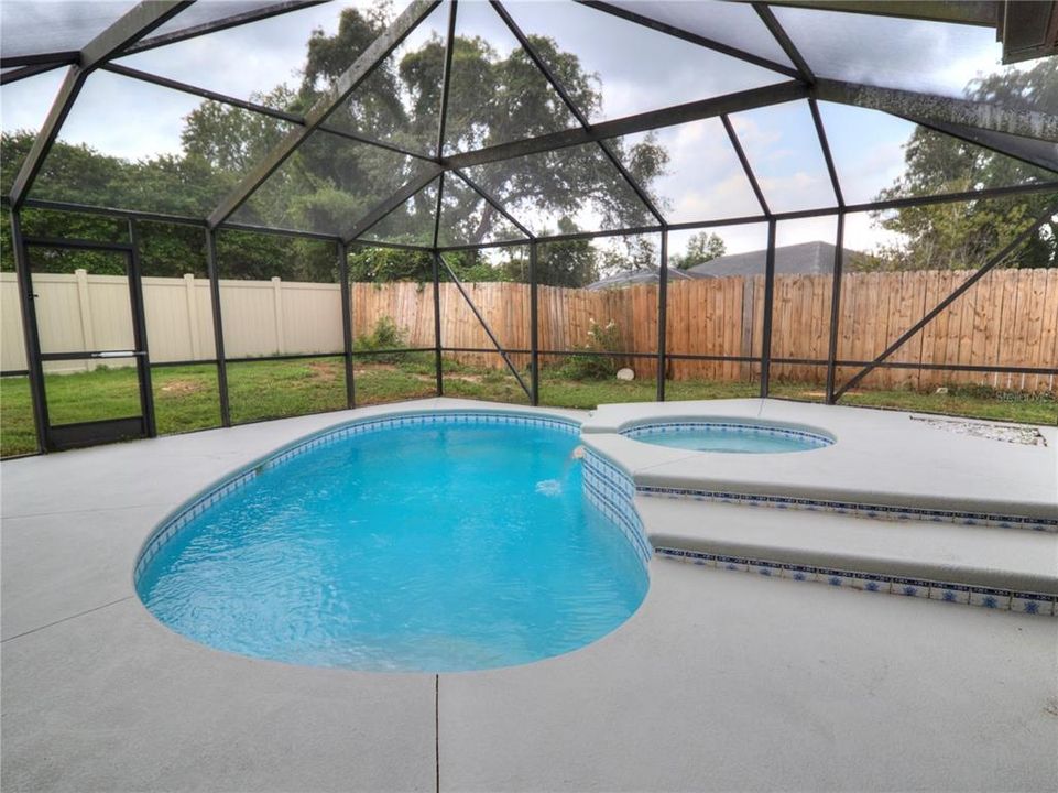 En Venta: $409,900 (3 camas, 2 baños, 2607 Pies cuadrados)