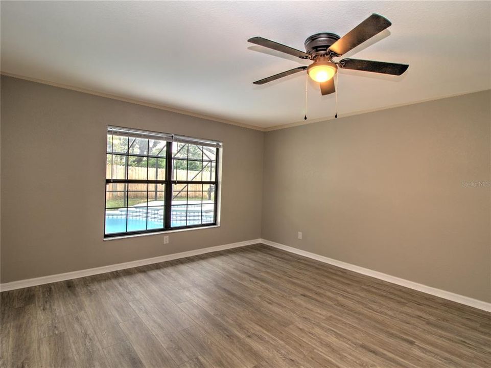En Venta: $409,900 (3 camas, 2 baños, 2607 Pies cuadrados)