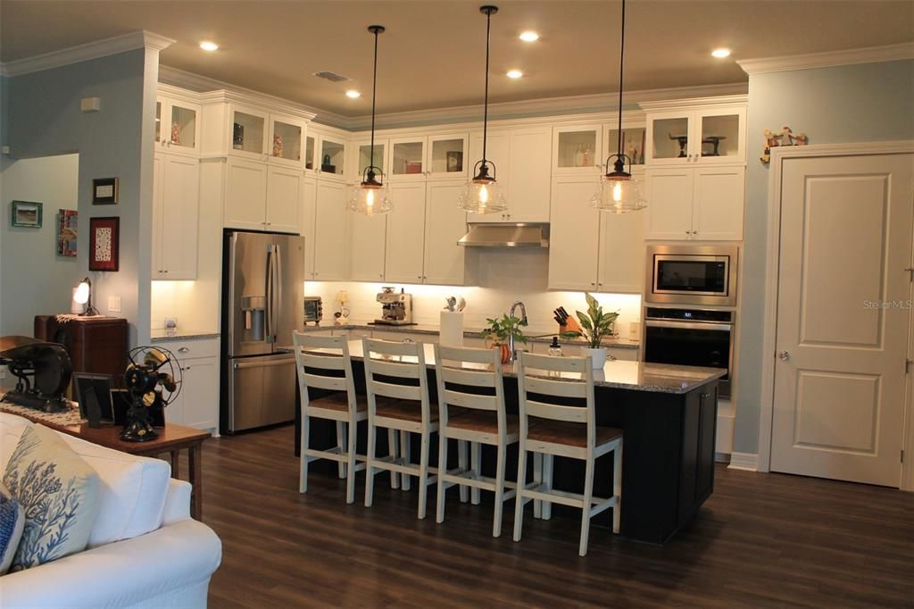 For Sale: $914,500 (4 beds, 4 baths, 3069 Square Feet)