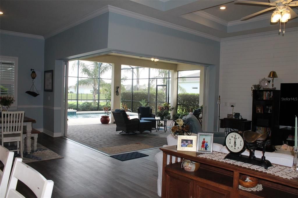 For Sale: $914,500 (4 beds, 4 baths, 3069 Square Feet)